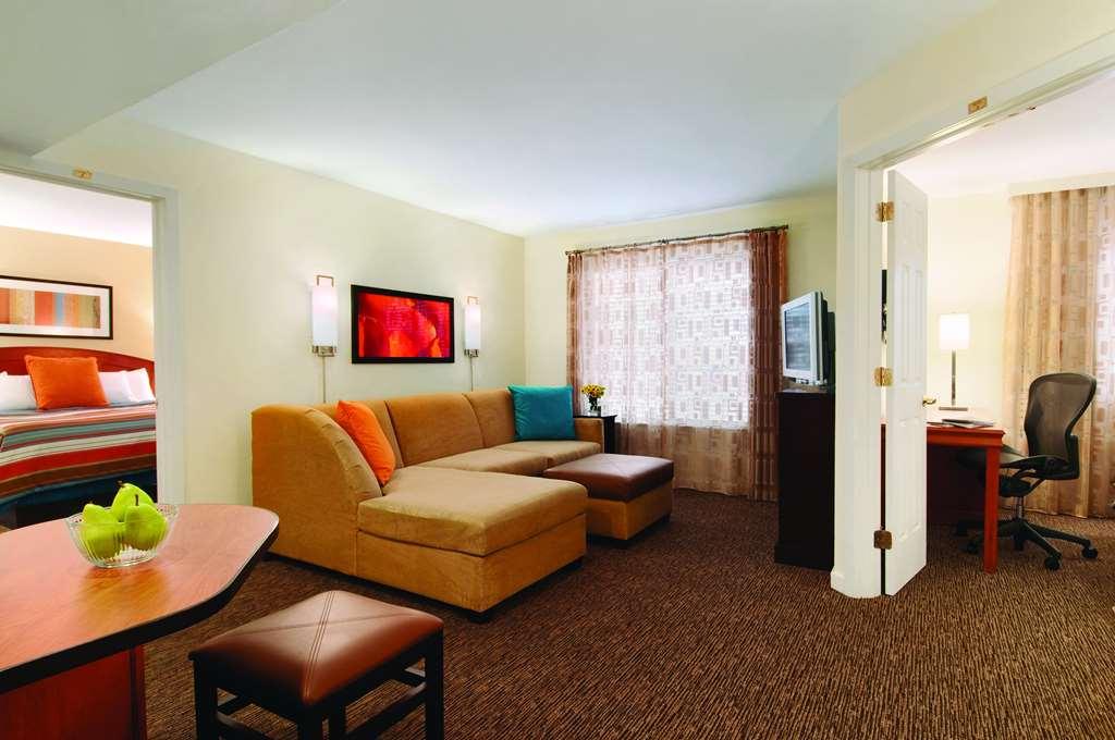 Hyatt House Boston Hotel Waltham