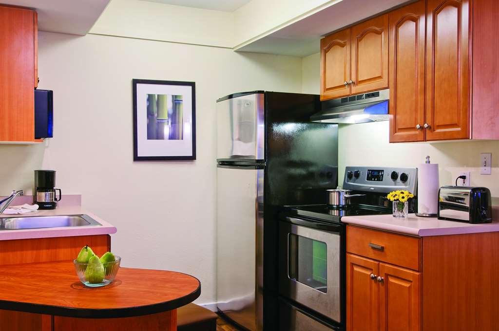 Hyatt House Boston Hotel Waltham