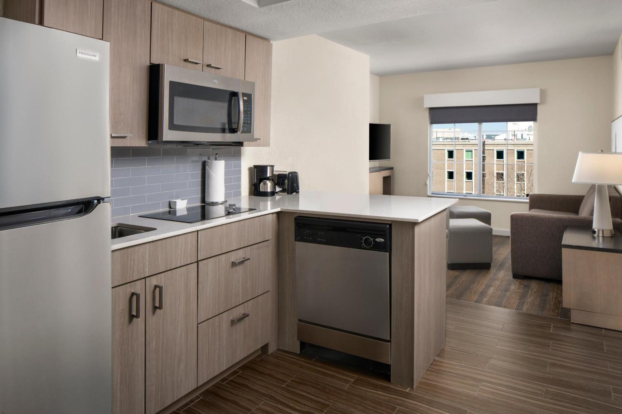 Hyatt House Boston 3*
